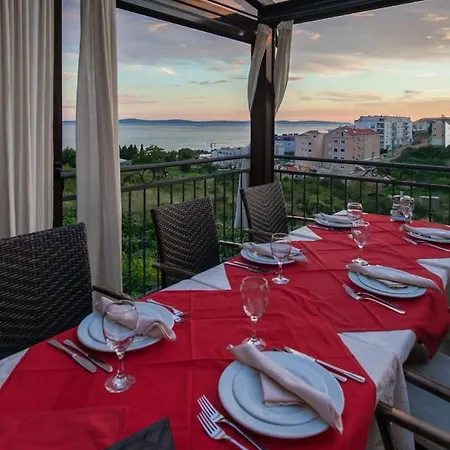 Adela Apartments - Beach Znjan Split Split