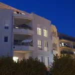 Adela - Znjan Appartamento Spalato