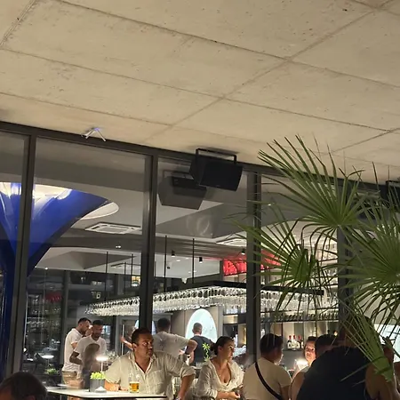 Adela Apartments - Beach Znjan Split