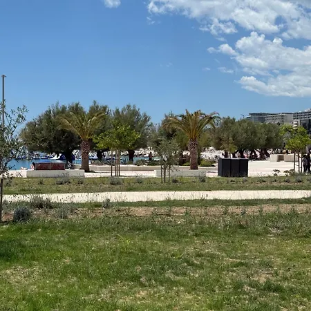 Adela - Znjan * Split