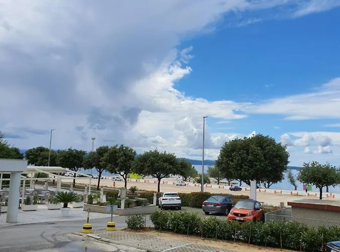 Adela - Znjan * Split