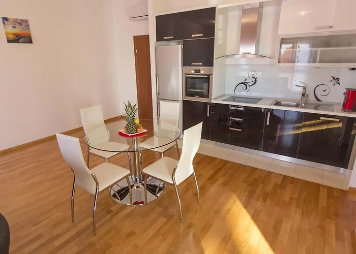 Apartament Adela - Znjan *