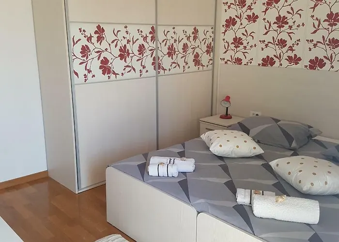 Adela - Znjan Apartament *